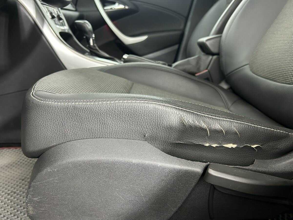 Opel Astra 2012 года с пробегом. Фото: #9