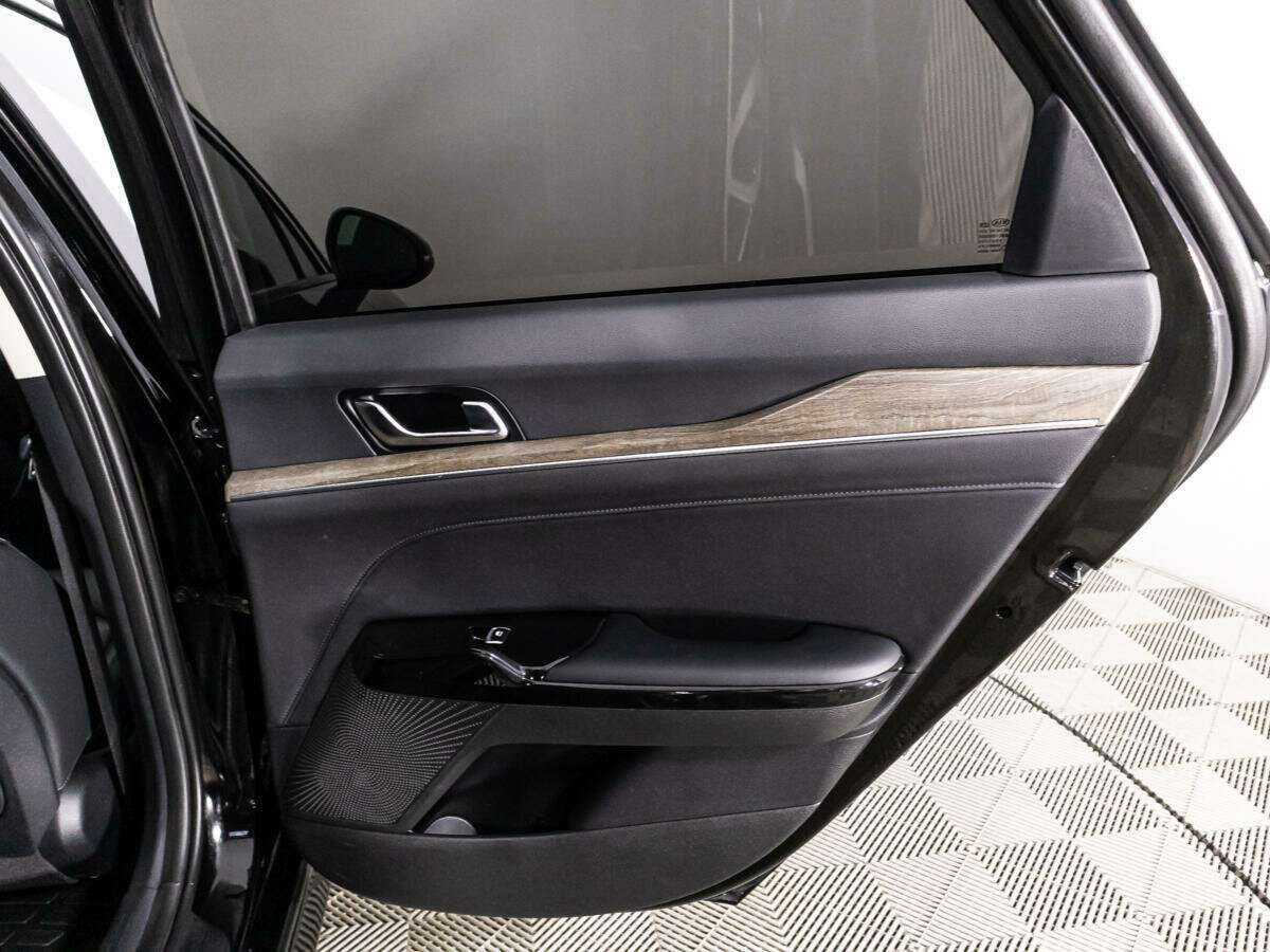 Kia K5 2021 года с пробегом. Фото: #28