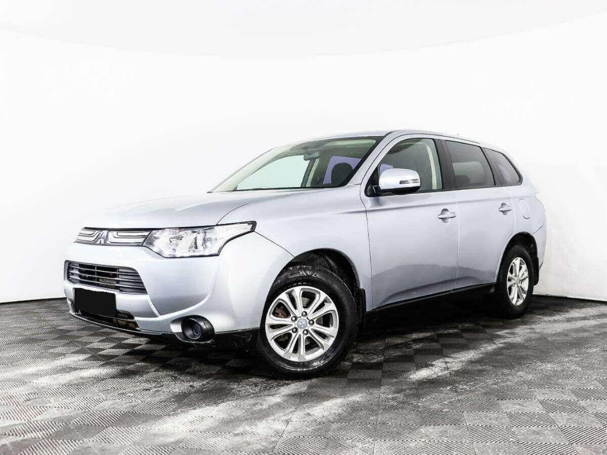 Mitsubishi Outlander 2012 года с пробегом. Фото: #0