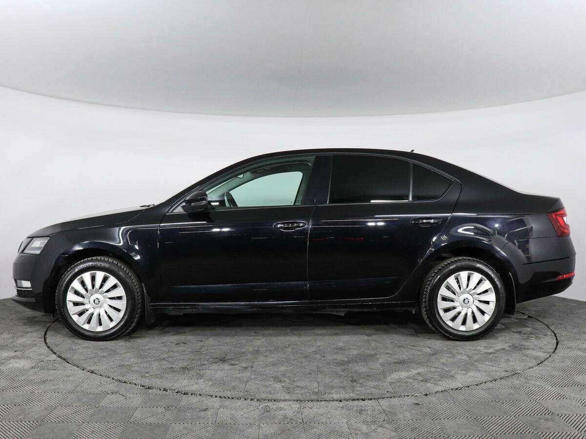 Skoda Octavia 2018 года с пробегом. Фото: #6