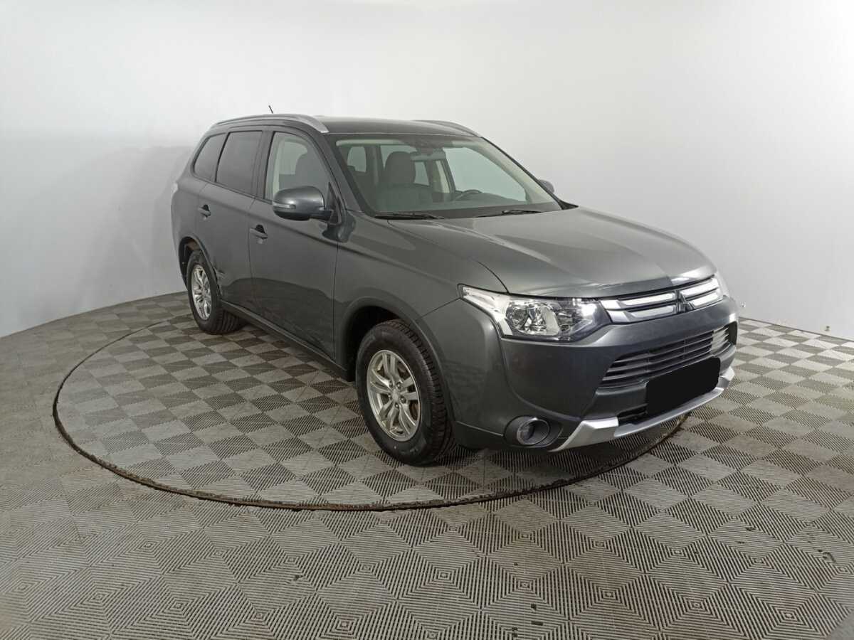 Mitsubishi Outlander 2014 года с пробегом. Фото: #2