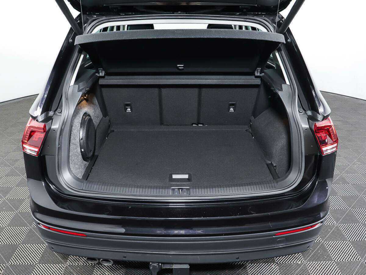 Volkswagen Tiguan 2020 года с пробегом. Фото: #8