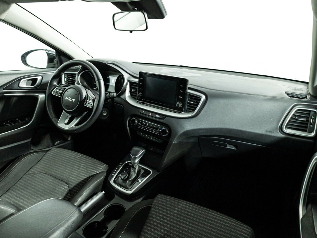 Kia Ceed 2022 года с пробегом. Фото: #8
