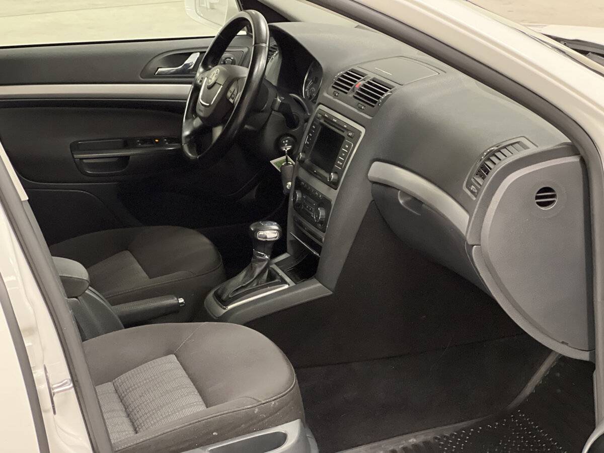 Skoda Octavia 2012 года с пробегом. Фото: #14