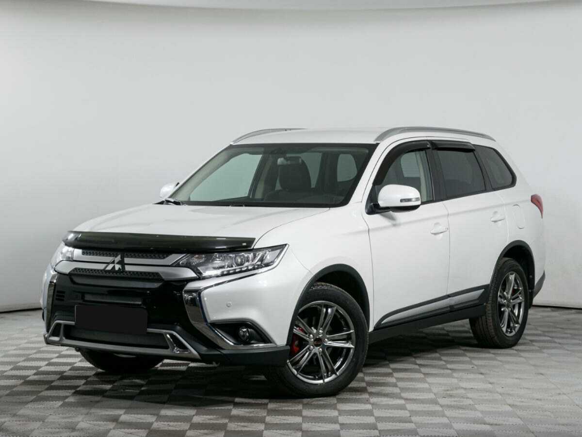 Mitsubishi Outlander 2019 года с пробегом. Посмотреть фото