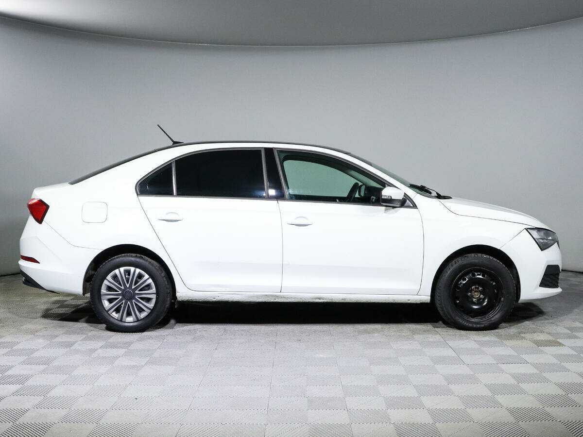 Skoda Rapid 2021 года с пробегом. Фото: #3