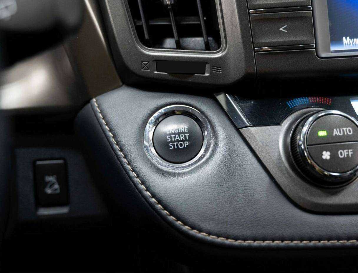 Toyota RAV4 2014 года с пробегом. Фото: #23