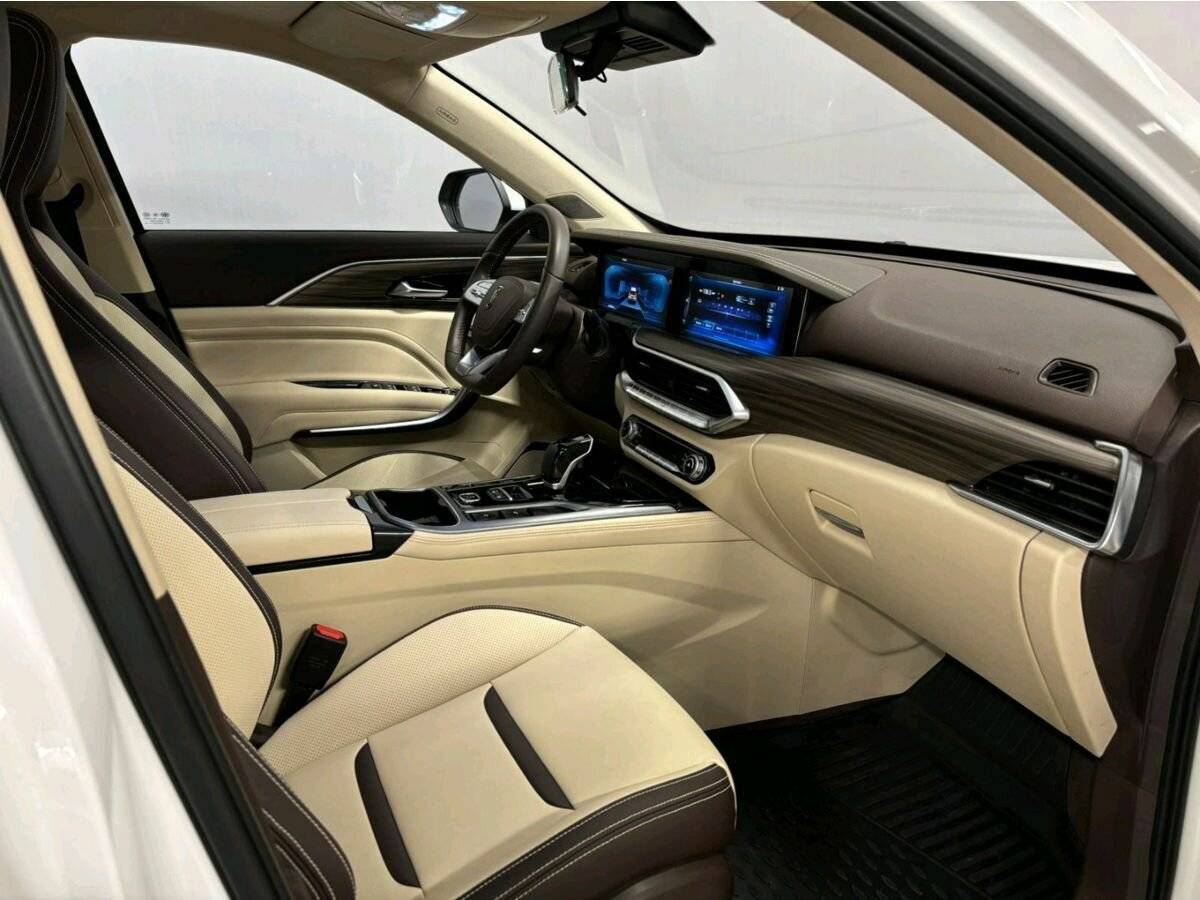 FAW Bestune T77 2023 года с пробегом. Фото: #10