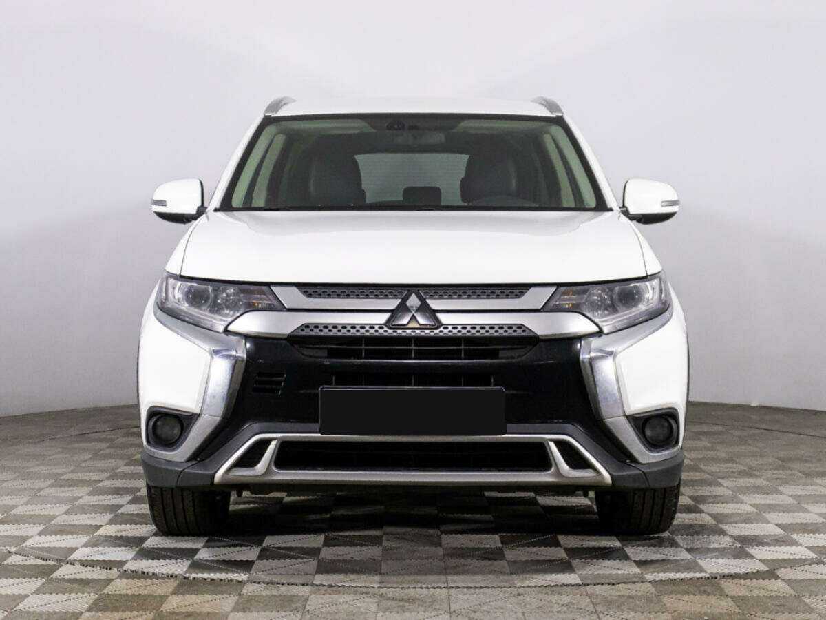Mitsubishi Outlander 2019 года с пробегом. Фото: #1
