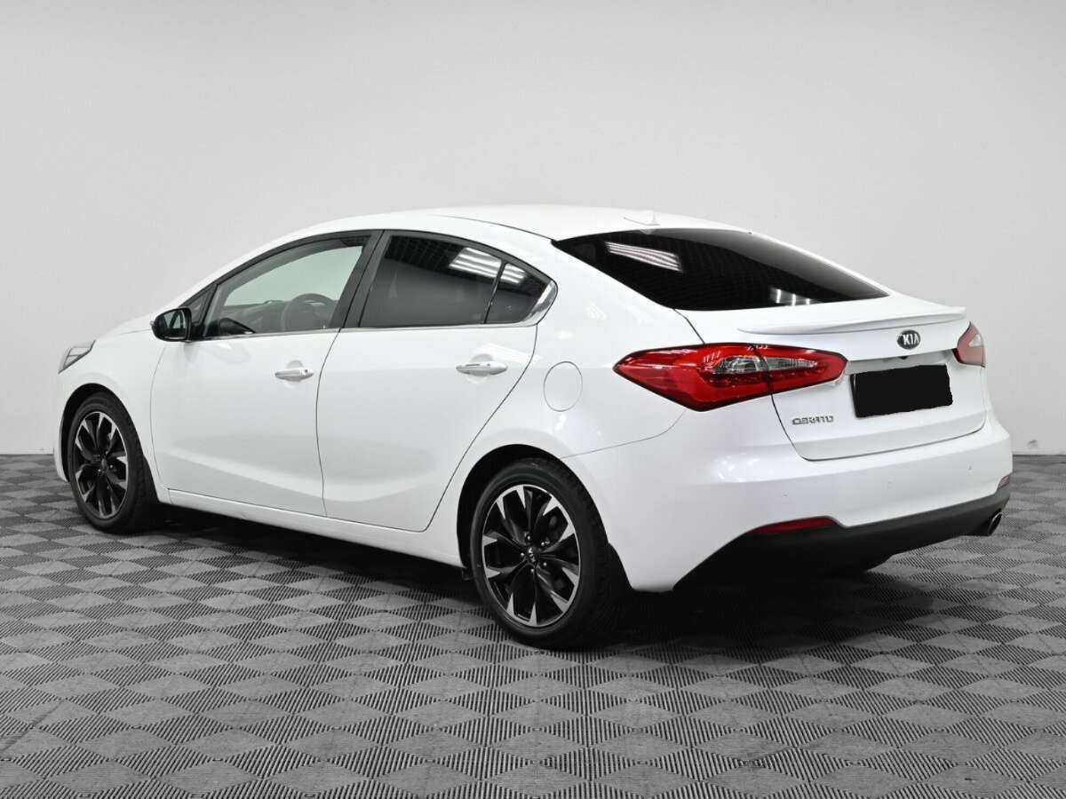 Kia Cerato 2015 года с пробегом. Фото: #3