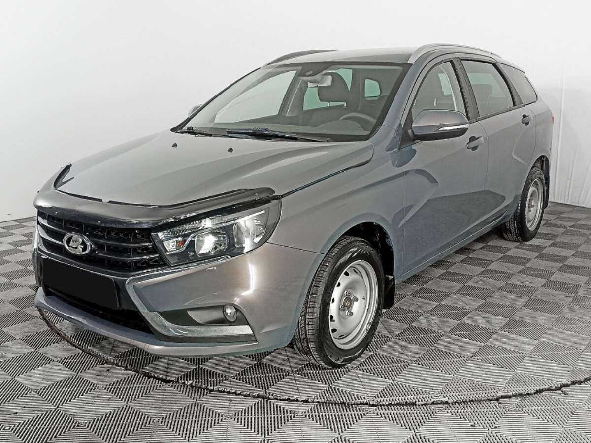 Lada (ВАЗ) Vesta 2017 года с пробегом. Посмотреть фото