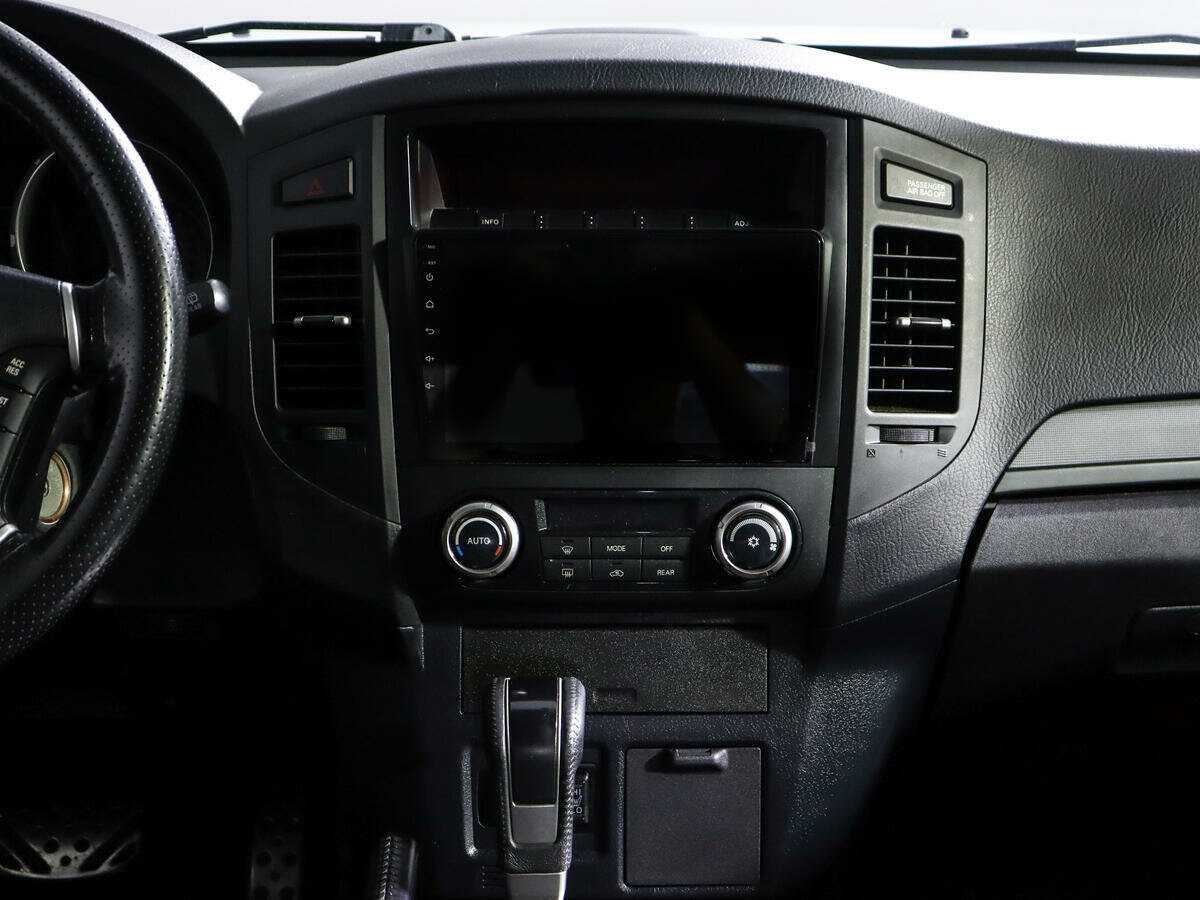 Mitsubishi Pajero 2012 года с пробегом. Фото: #10