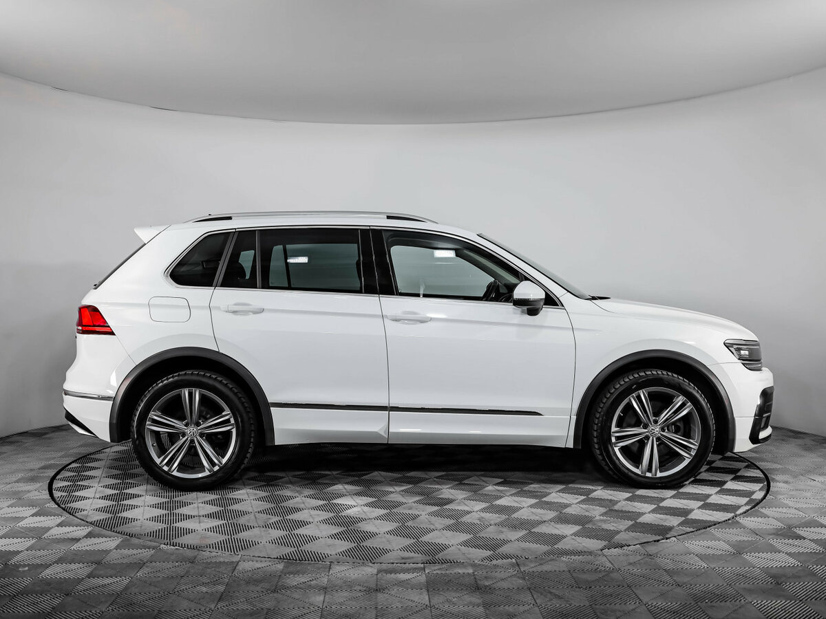 Volkswagen Tiguan 2019 года с пробегом. Фото: #3