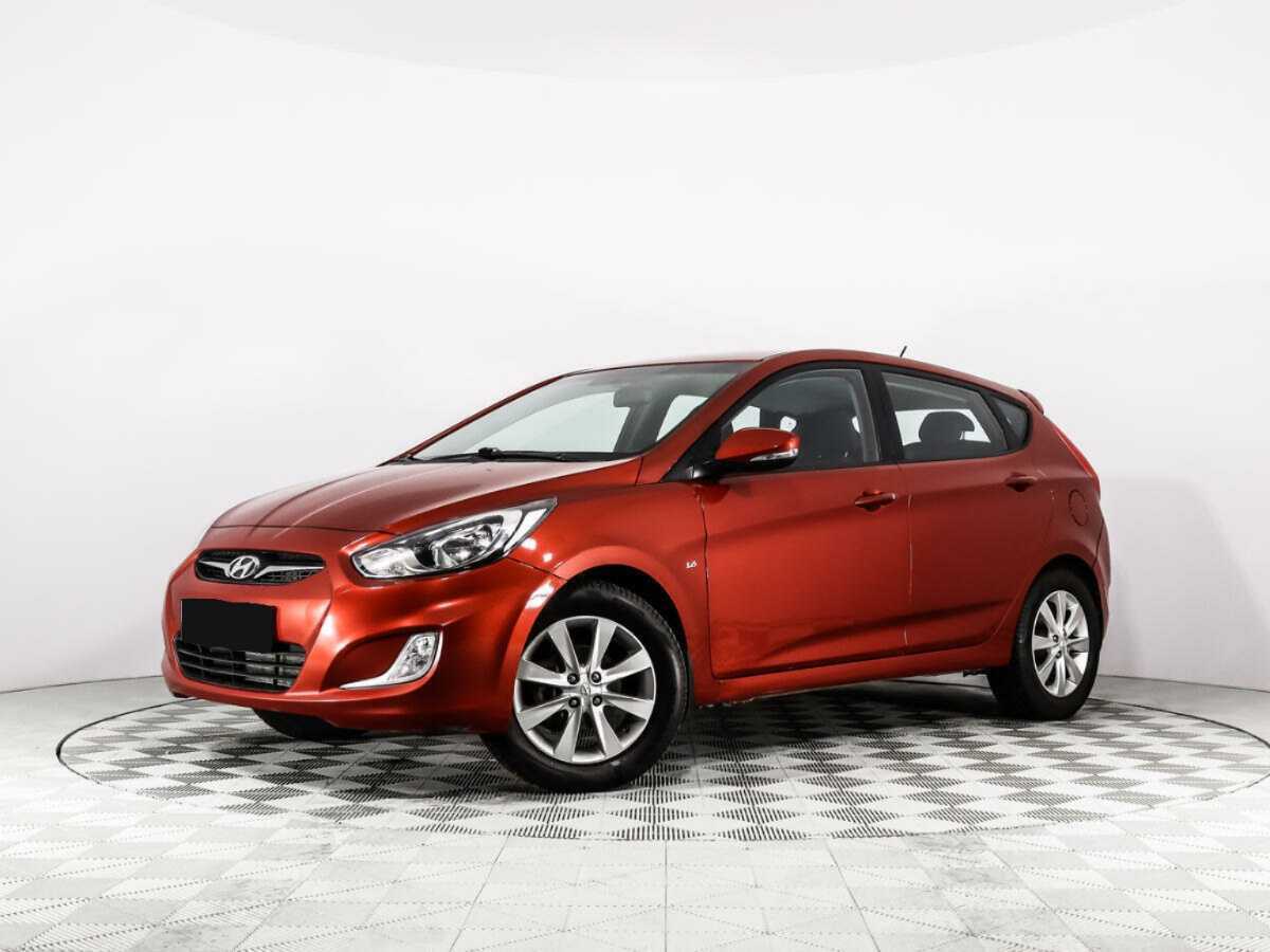 Hyundai Solaris 2012 года с пробегом. Посмотреть фото