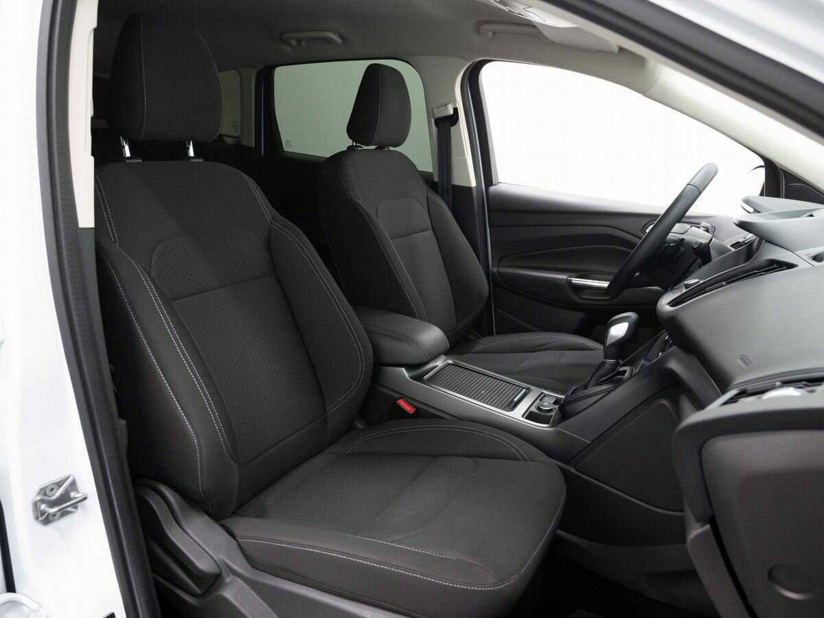 Ford Kuga 2017 года с пробегом. Фото: #13