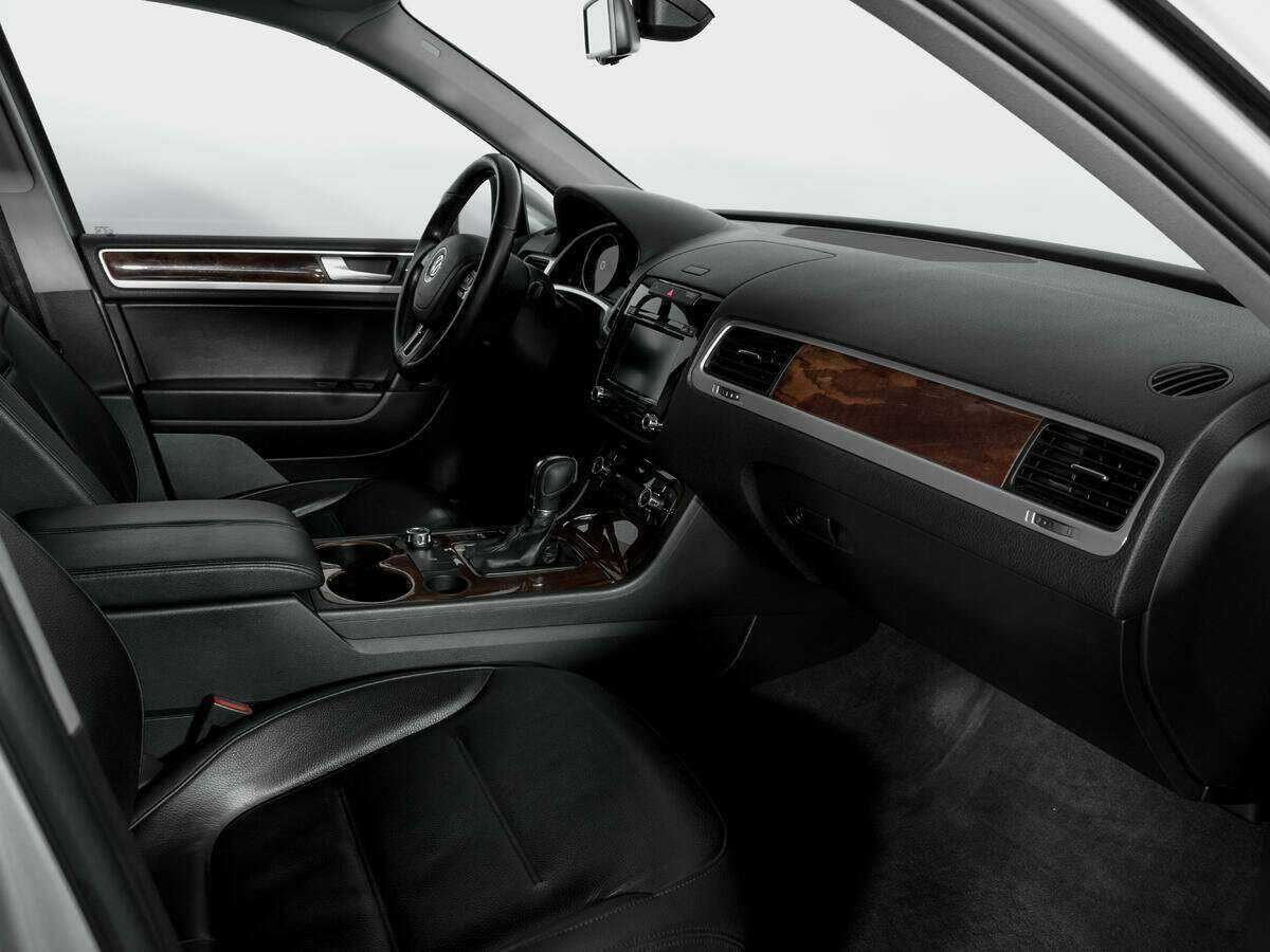 Volkswagen Touareg 2012 года с пробегом. Фото: #8