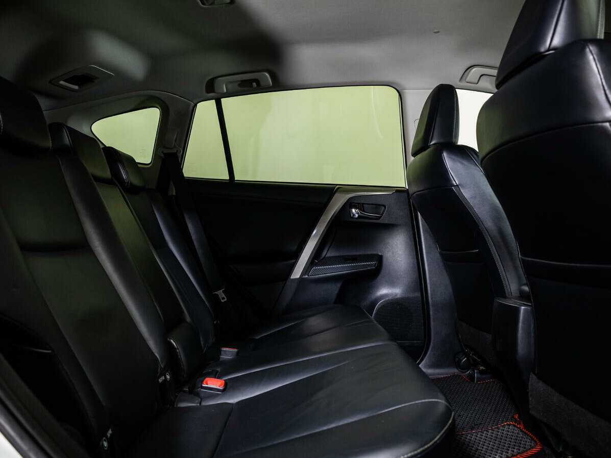 Toyota RAV4 2012 года с пробегом. Фото: #7