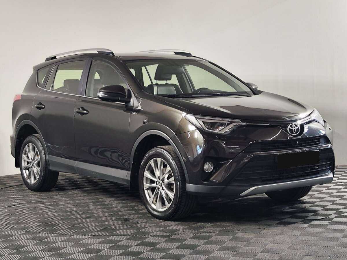 Toyota RAV4 2015 года с пробегом. Фото: #1