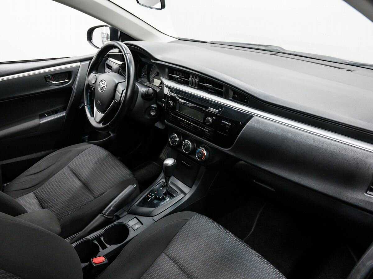Toyota Corolla 2015 года с пробегом. Фото: #7