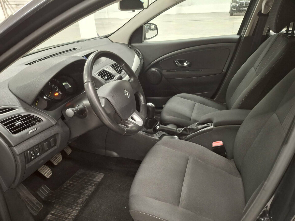 Renault Fluence 2012 года с пробегом. Фото: #15