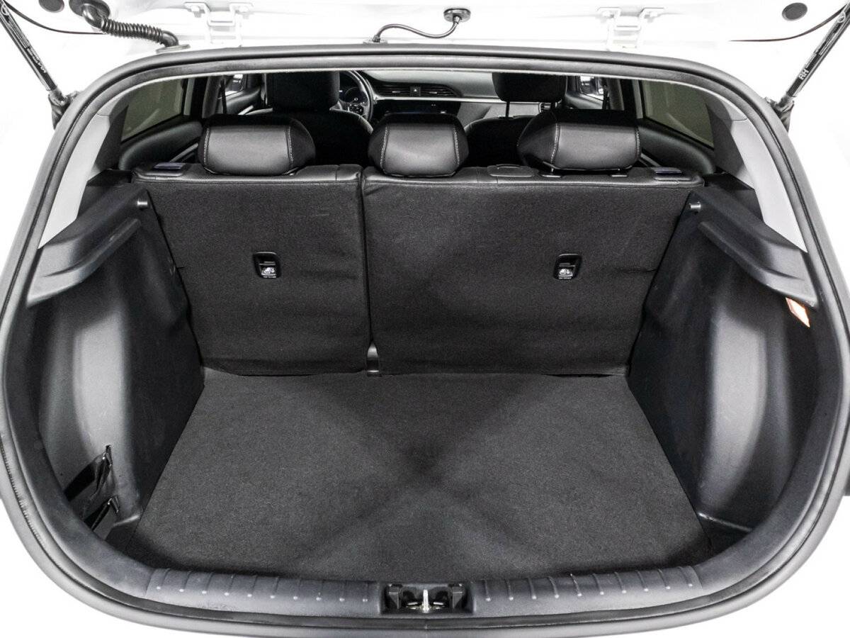 Kia Rio 2021 года с пробегом. Фото: #14