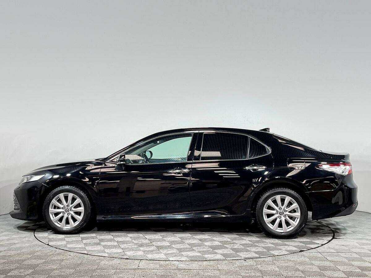 Toyota Camry 2018 года с пробегом. Фото: #6