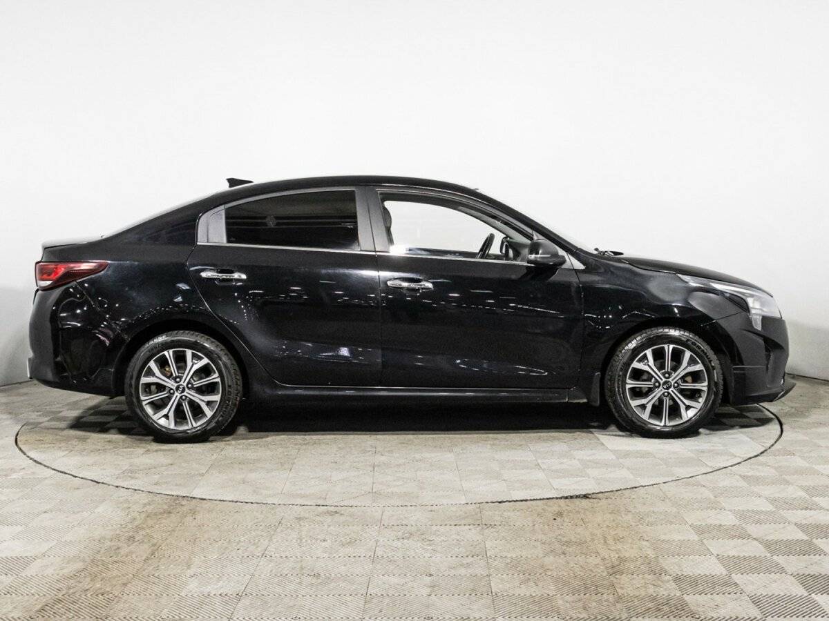 Kia Rio 2021 года с пробегом. Фото: #3