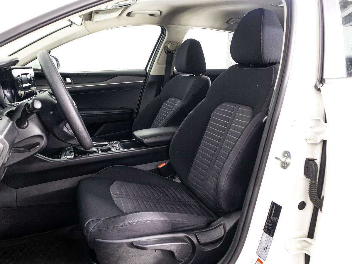 Kia K5 2020 года с пробегом. Фото: #13