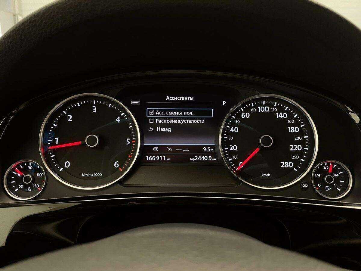 Volkswagen Touareg 2015 года с пробегом. Фото: #20