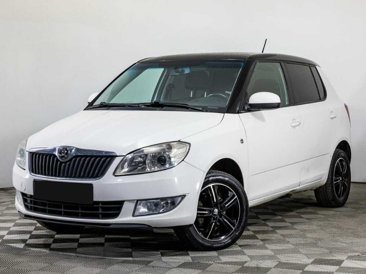 Skoda Fabia 2013 года с пробегом. Посмотреть фото
