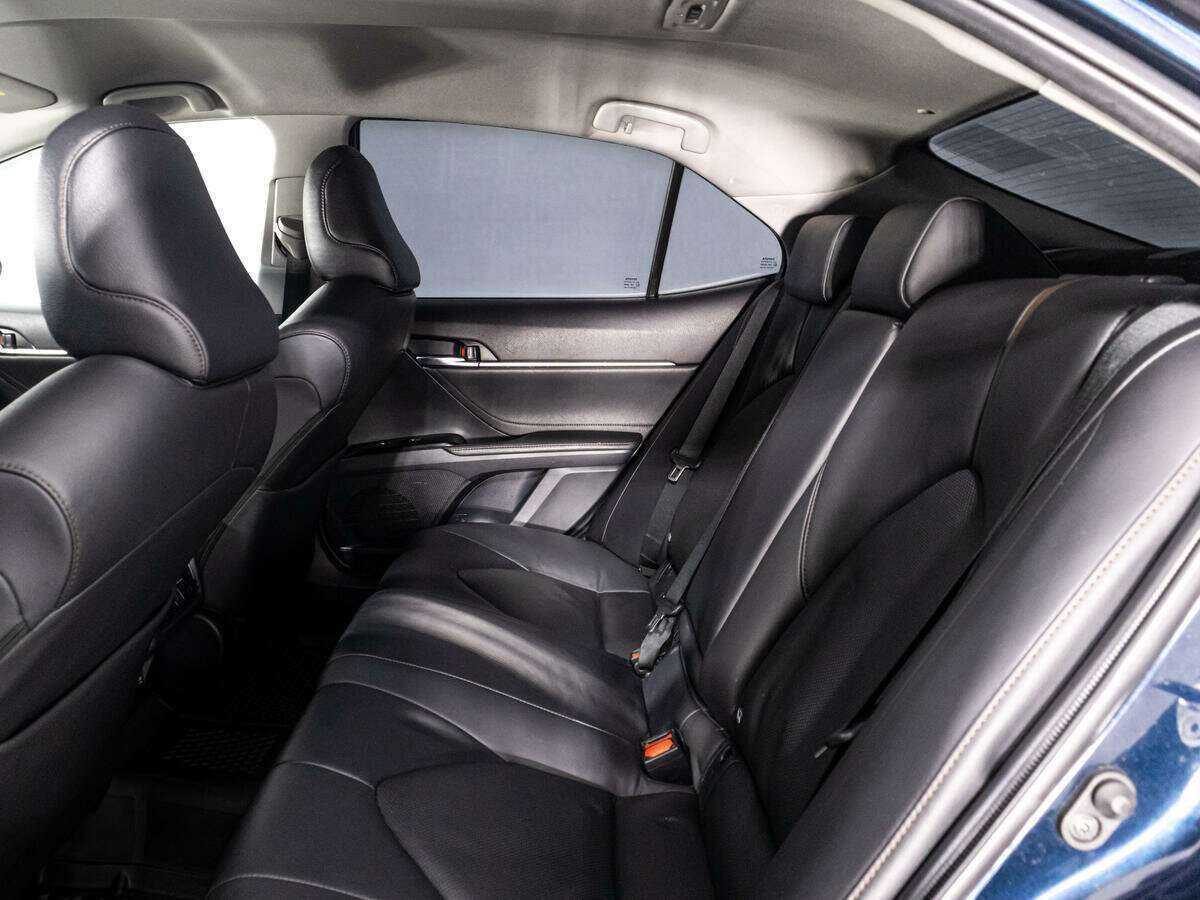 Toyota Camry 2018 года с пробегом. Фото: #9