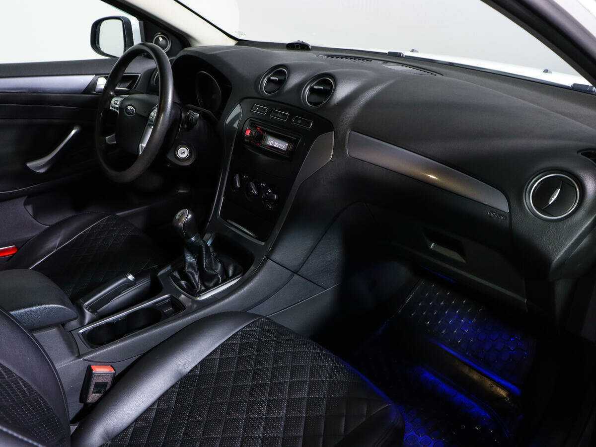 Ford Mondeo 2012 года с пробегом. Фото: #6