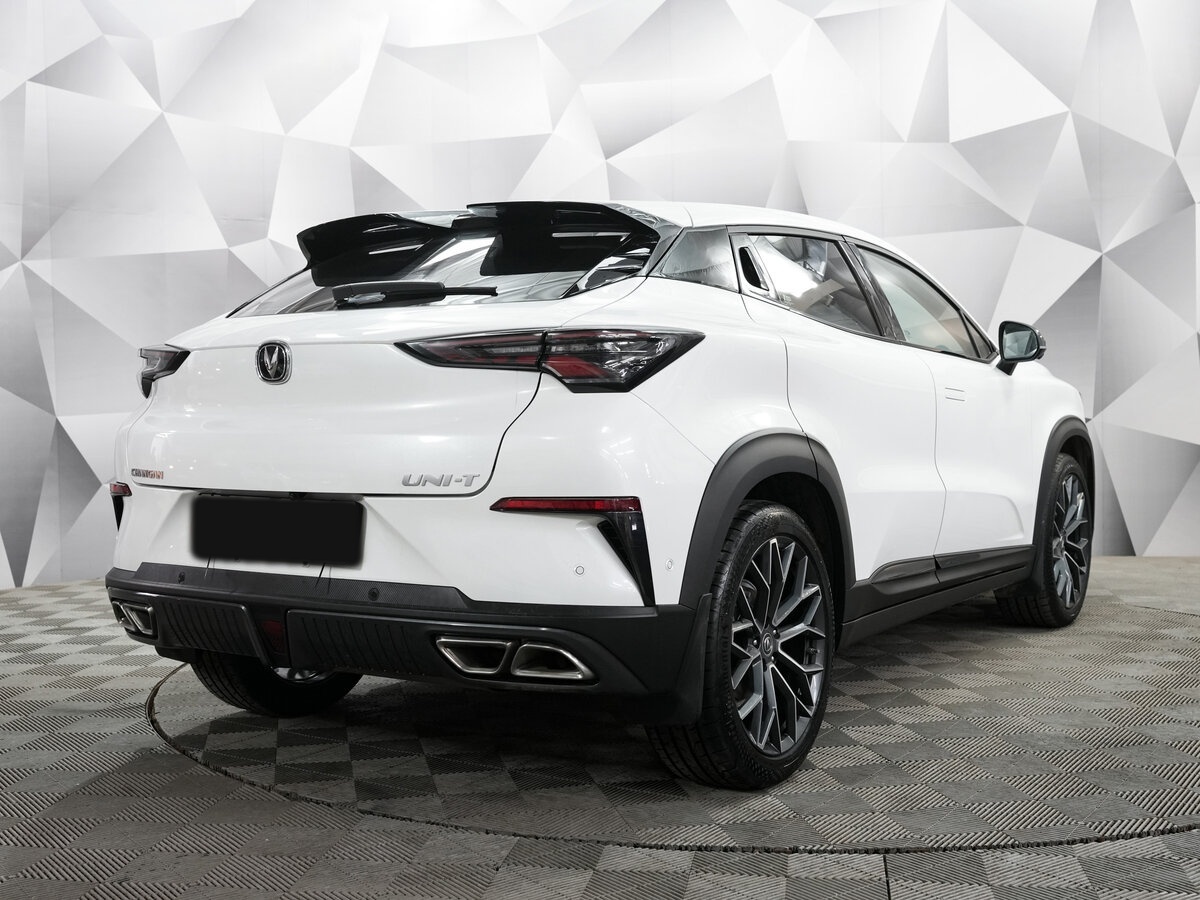 Changan UNI-T 2024 года с пробегом. Фото: #4