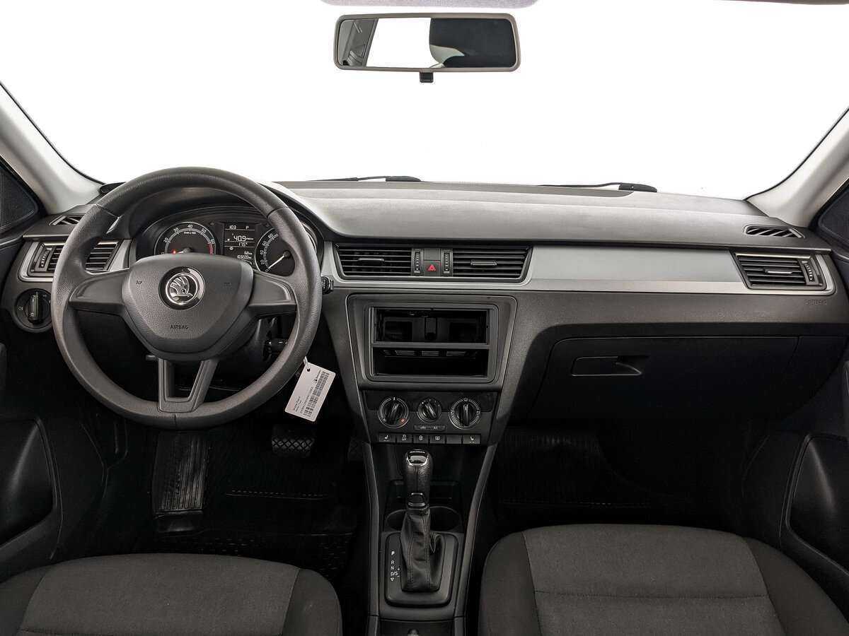 Skoda Rapid 2018 года с пробегом. Фото: #9