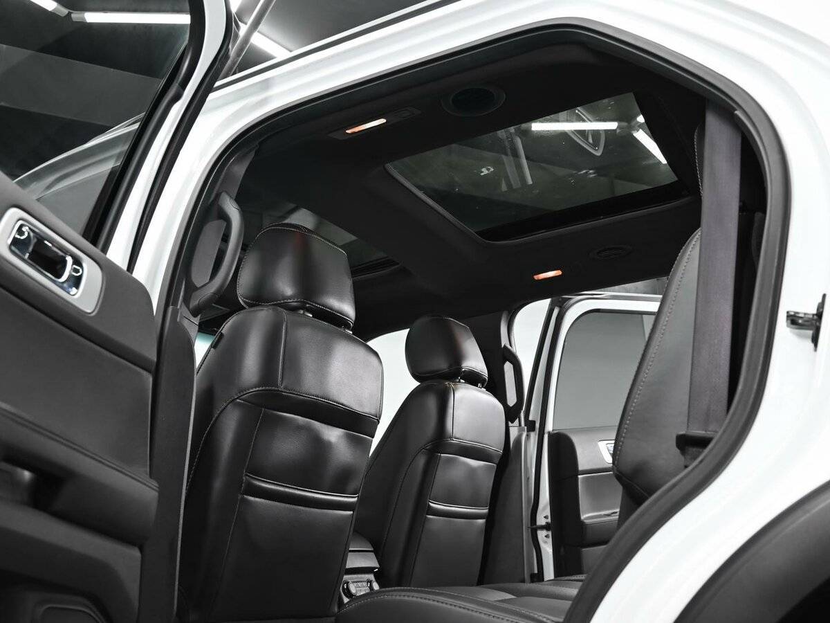Ford Explorer 2013 года с пробегом. Фото: #14