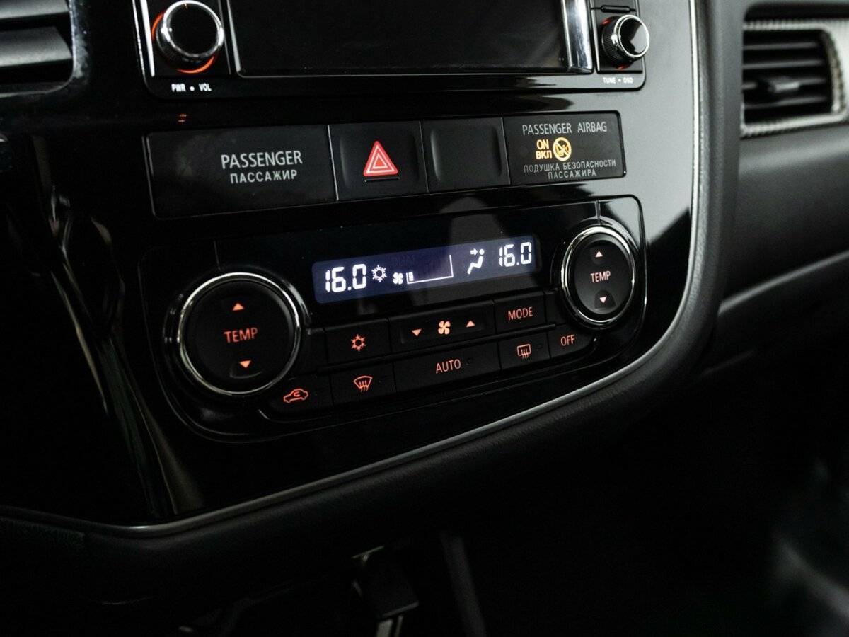 Mitsubishi Outlander 2013 года с пробегом. Фото: #13