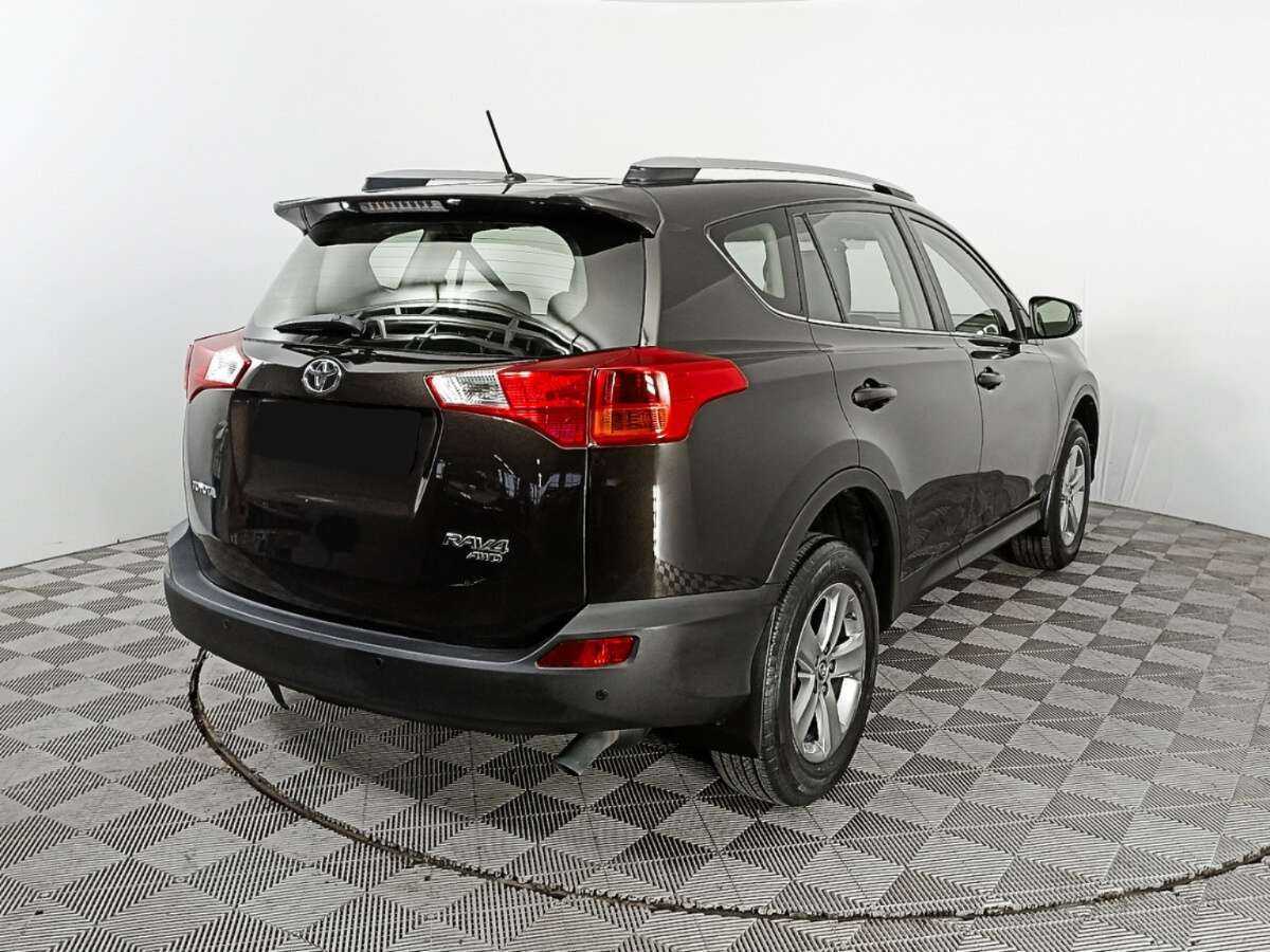 Toyota RAV4 2014 года с пробегом. Фото: #4