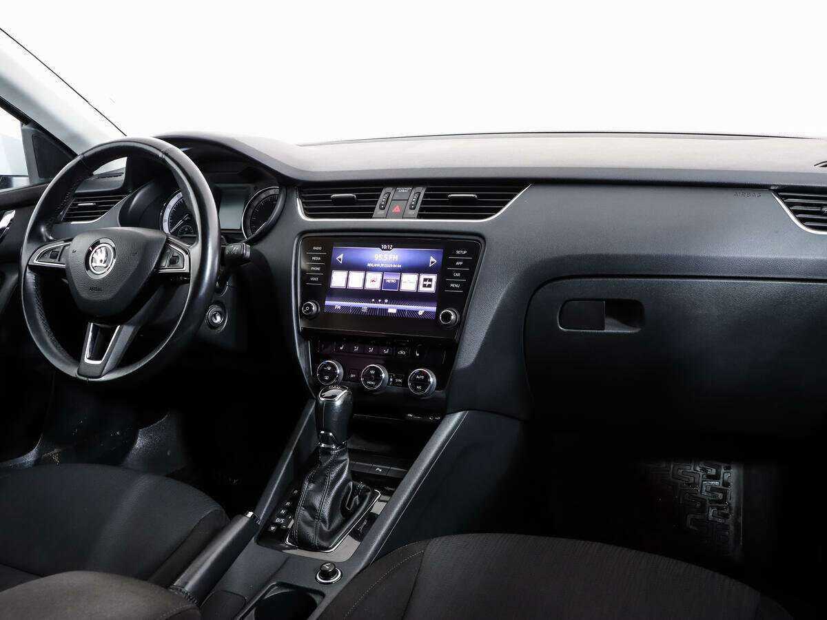 Skoda Octavia 2017 года с пробегом. Фото: #6