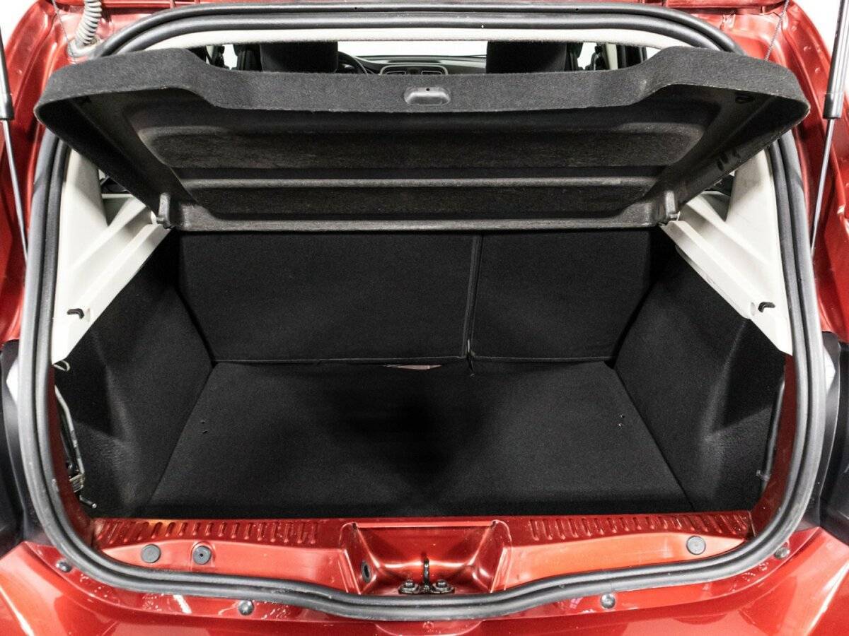 Renault Sandero 2021 года с пробегом. Фото: #13