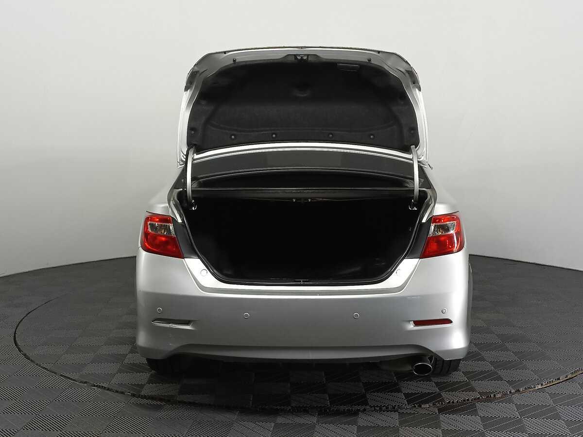 Toyota Camry 2013 года с пробегом. Фото: #9