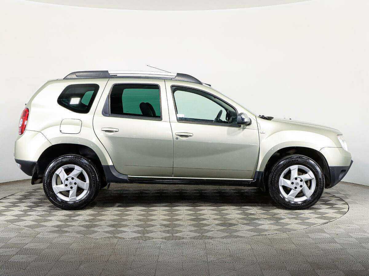 Renault Duster 2013 года с пробегом. Фото: #3