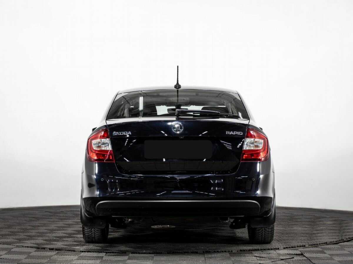Skoda Rapid 2018 года с пробегом. Фото: #3