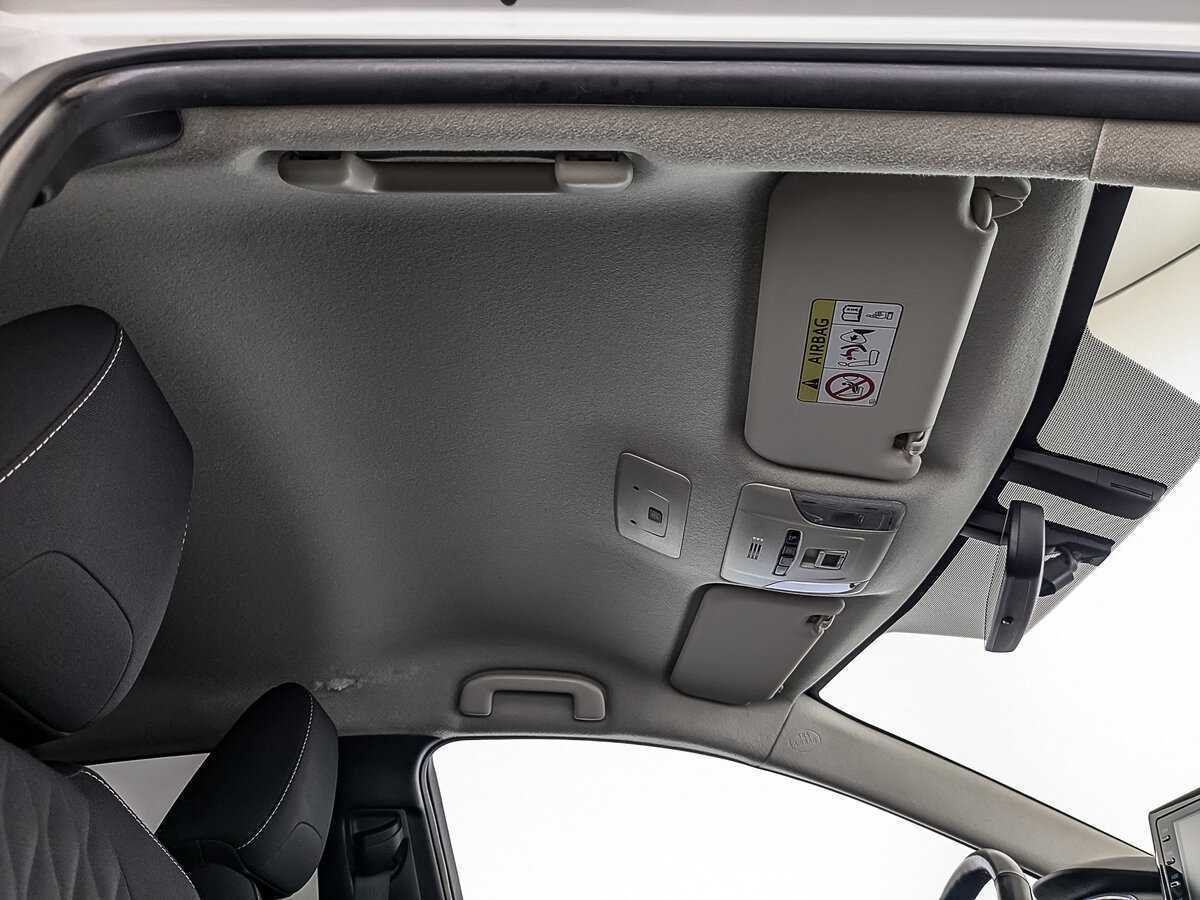 Toyota Corolla 2019 года с пробегом. Фото: #19