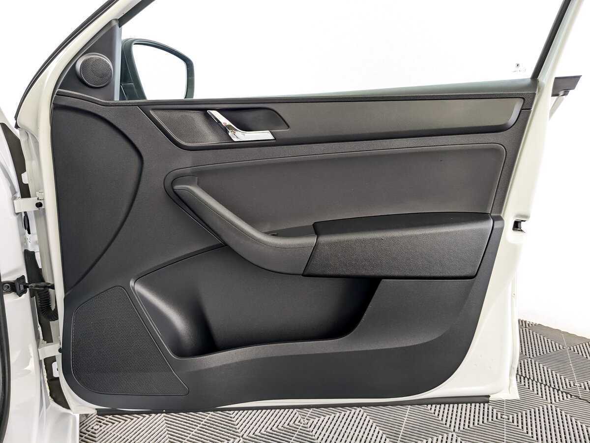 Skoda Rapid 2017 года с пробегом. Фото: #22