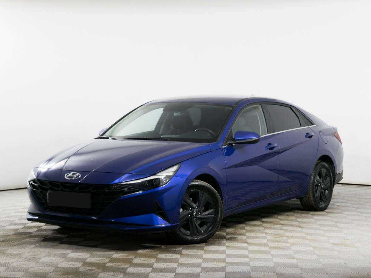 Hyundai Elantra 2021 года с пробегом. Посмотреть фото