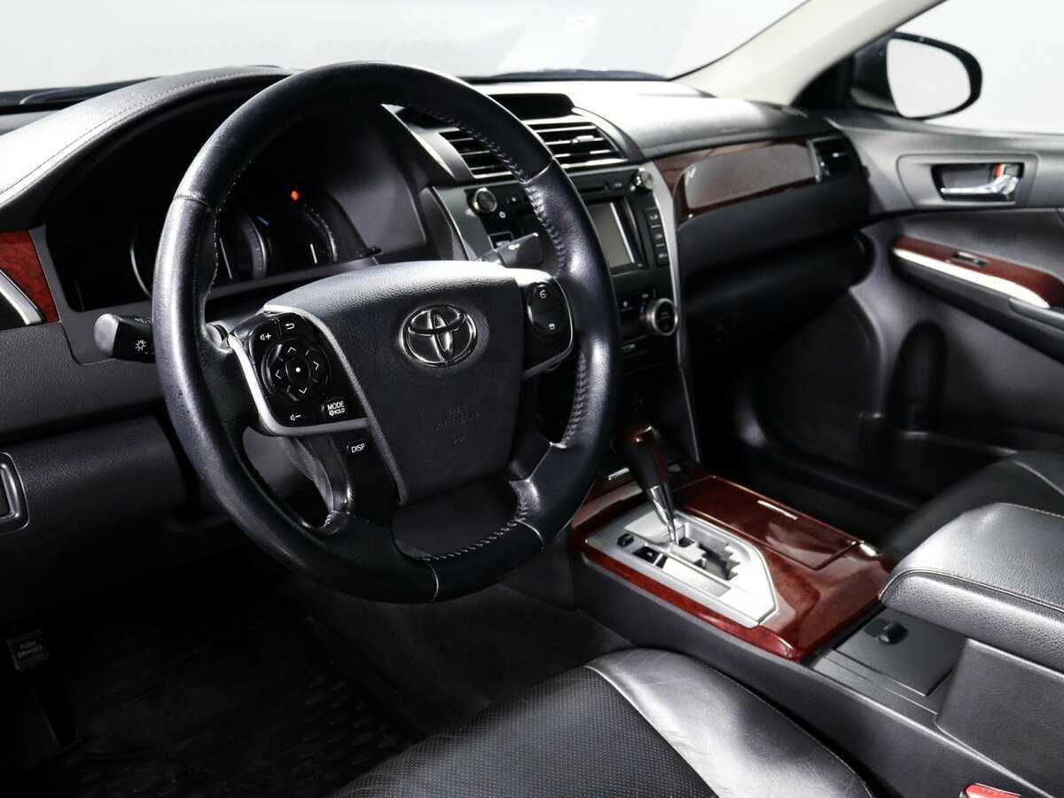 Toyota Camry 2013 года с пробегом. Фото: #10