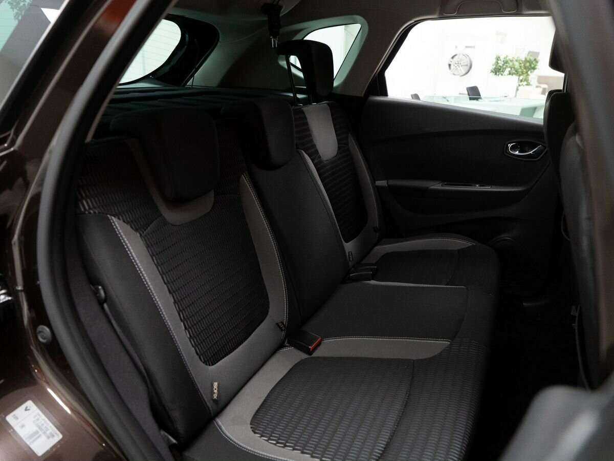 Renault Kaptur 2017 года с пробегом. Фото: #8