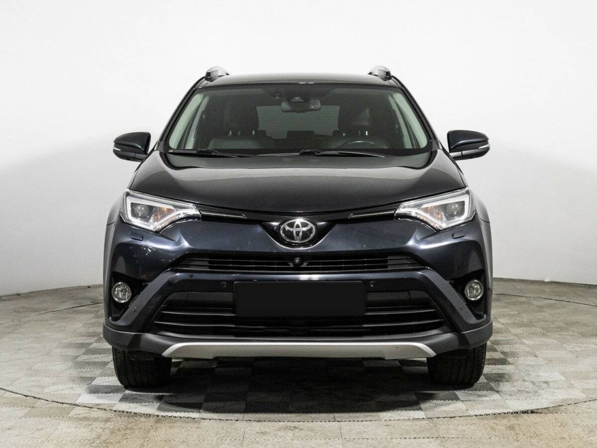 Toyota RAV4 2017 года с пробегом. Фото: #1