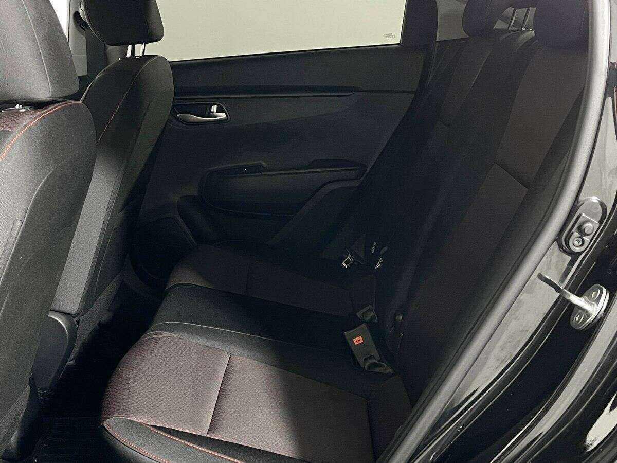 Kia Rio 2021 года с пробегом. Фото: #9