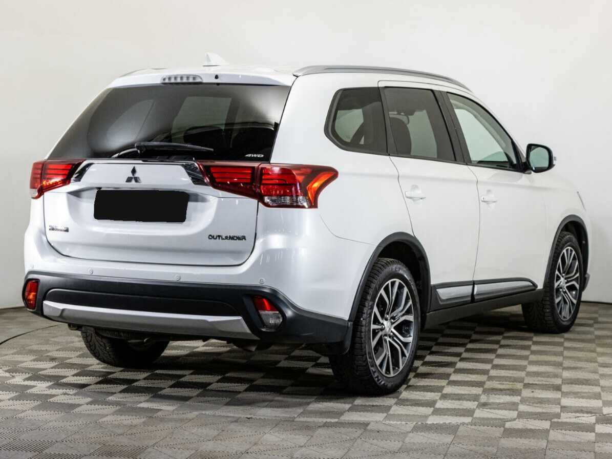 Mitsubishi Outlander 2018 года с пробегом. Фото: #3